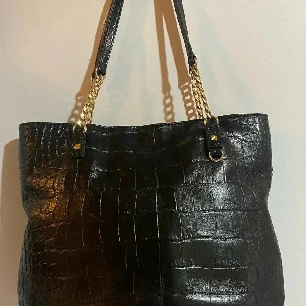 Michael kors black embossed leather shoulder handbag - Picture 3 of 12